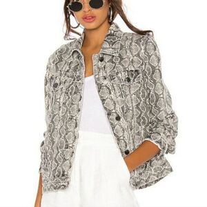 Blank NYC || Snake Along‎ Denim Trucker Jacket Python Print C25